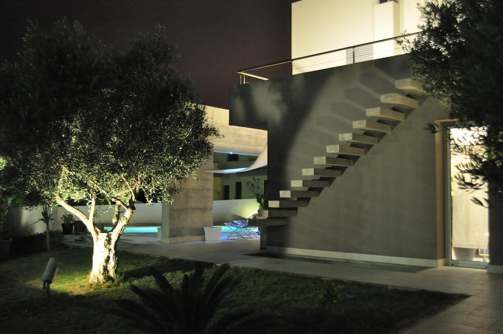 Art House Quartu - Margine Rosso Bed and Breakfast Quartu SantʼElena Rum bild
